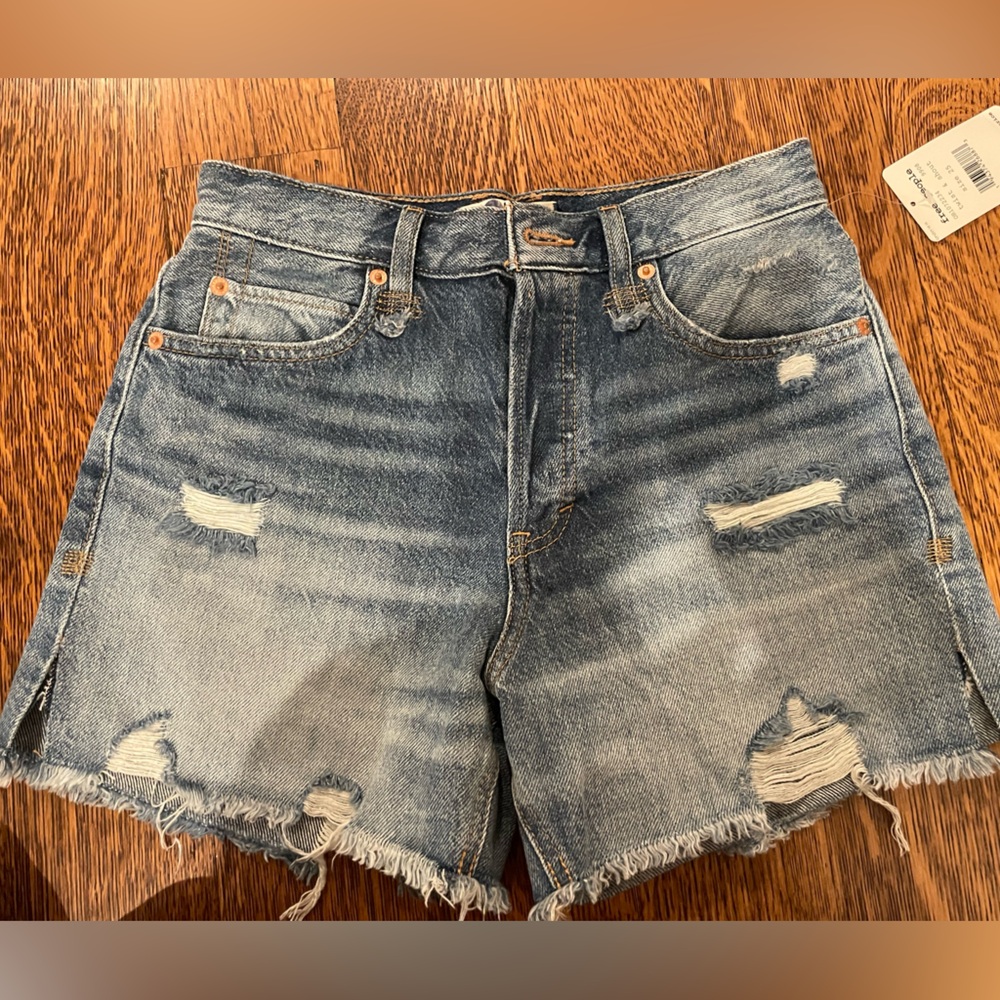 NWT Womens Free People Shout and Twist Blue Distressed Cut-Off Denim Shorts 25